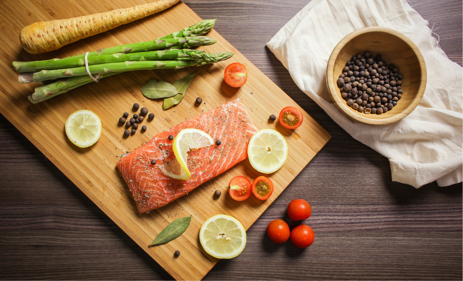 A salad made from low calorie foods such as avocados, cucumbers, vegetables, and salmon